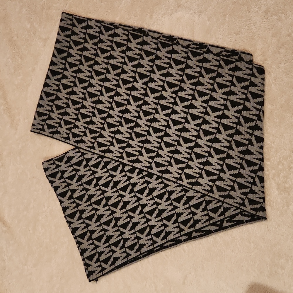 Michael Kors infinity scarf